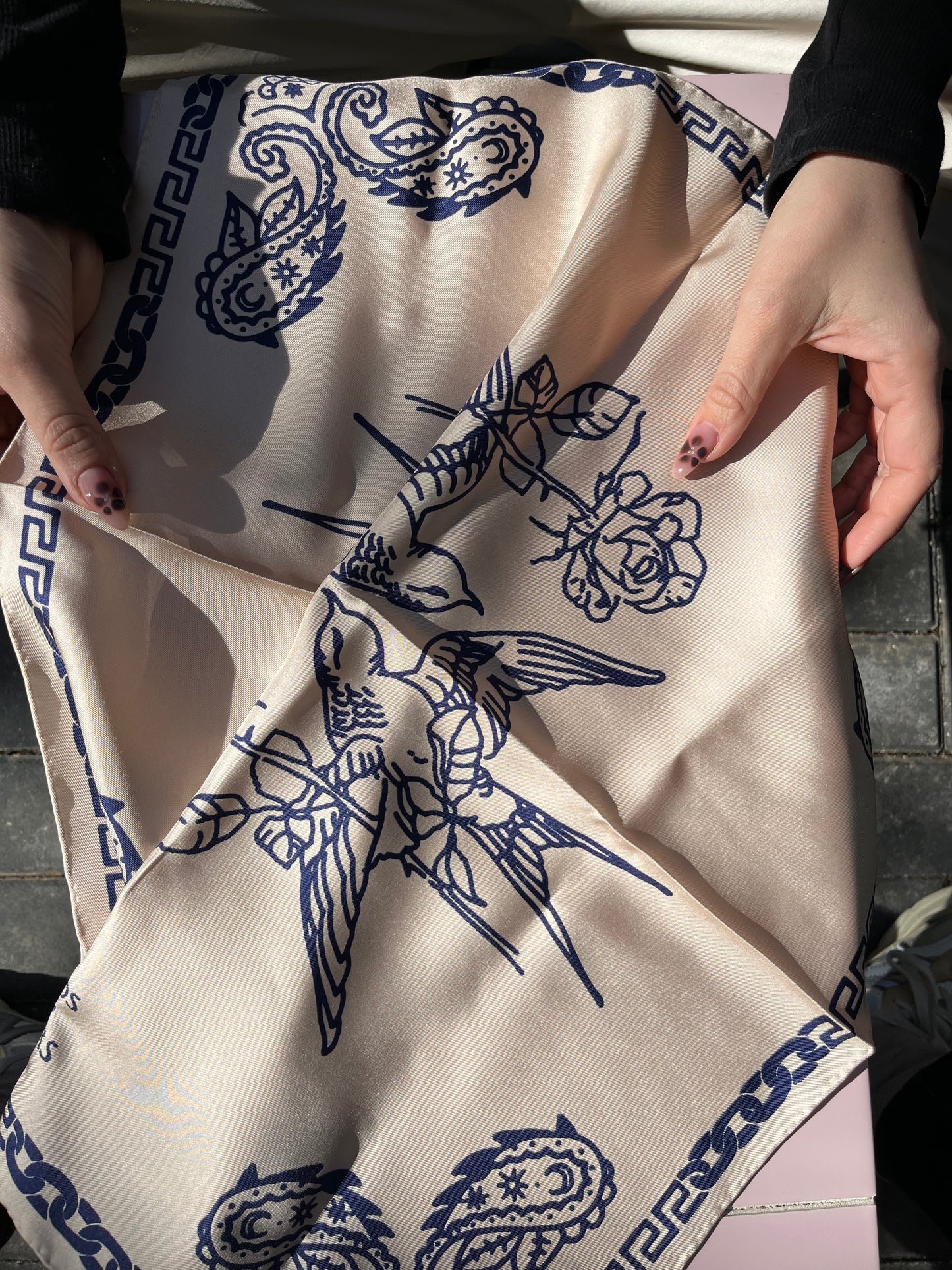 Love Birds Silk Foulard