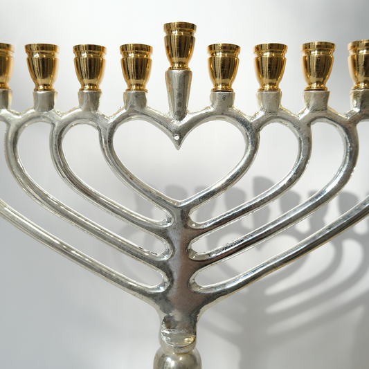 חנוכיה לב | ציפוי כסף וזהב | גודל קטן