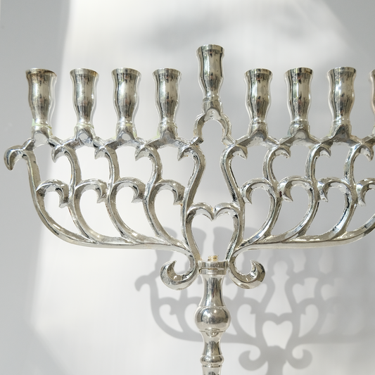 חנוכיה עיטורים | ציפוי כסף | גודל גדול