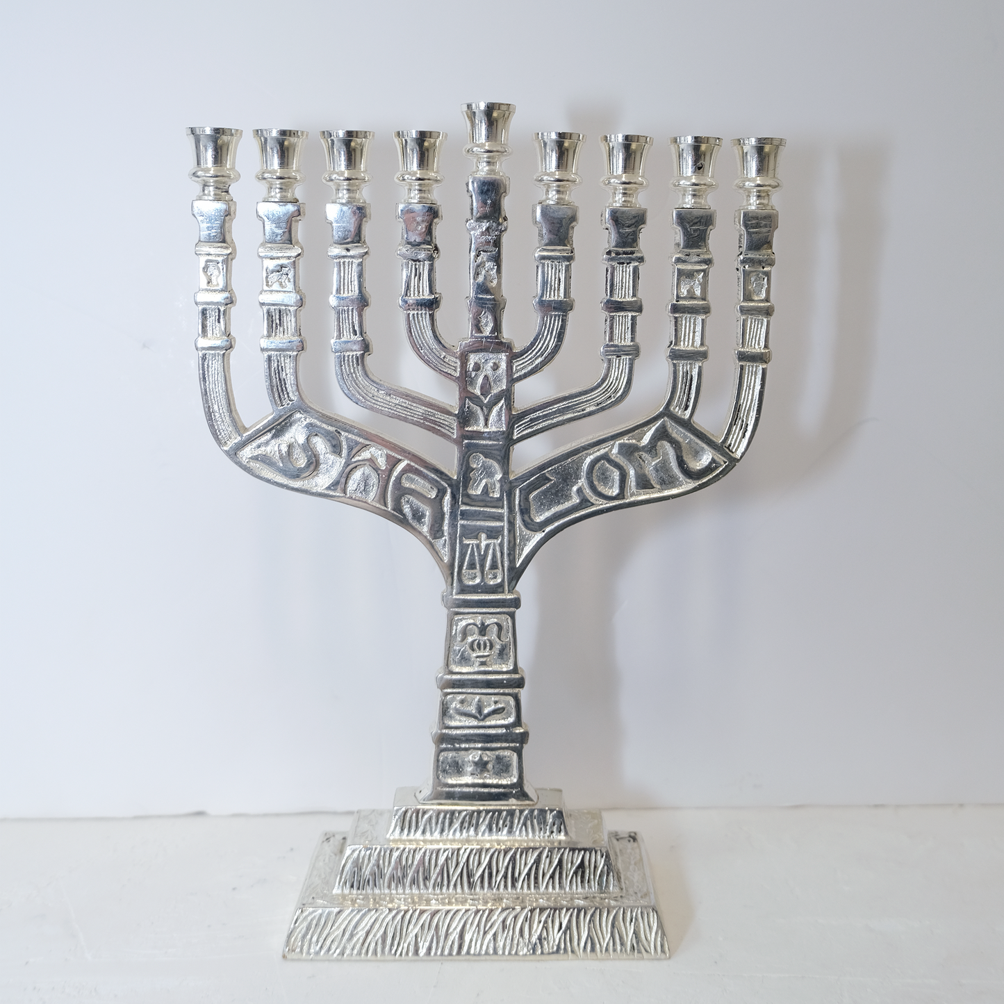 חנוכיה שבטים | נחושת מצופה כסף | גודל בינוני