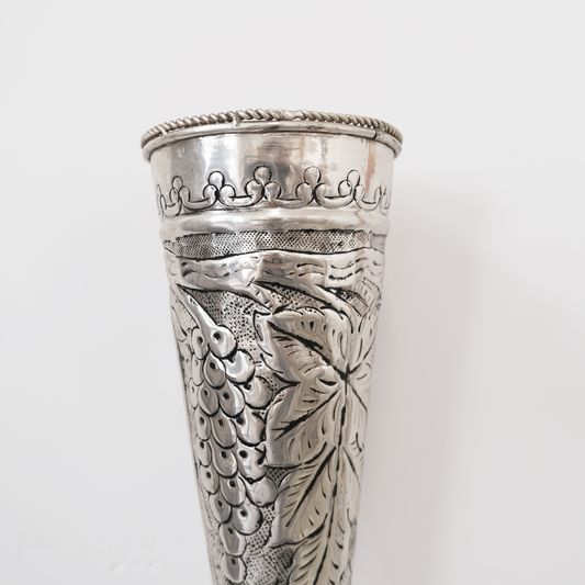 ואזה גדולה גפנים | נחושת מצופה