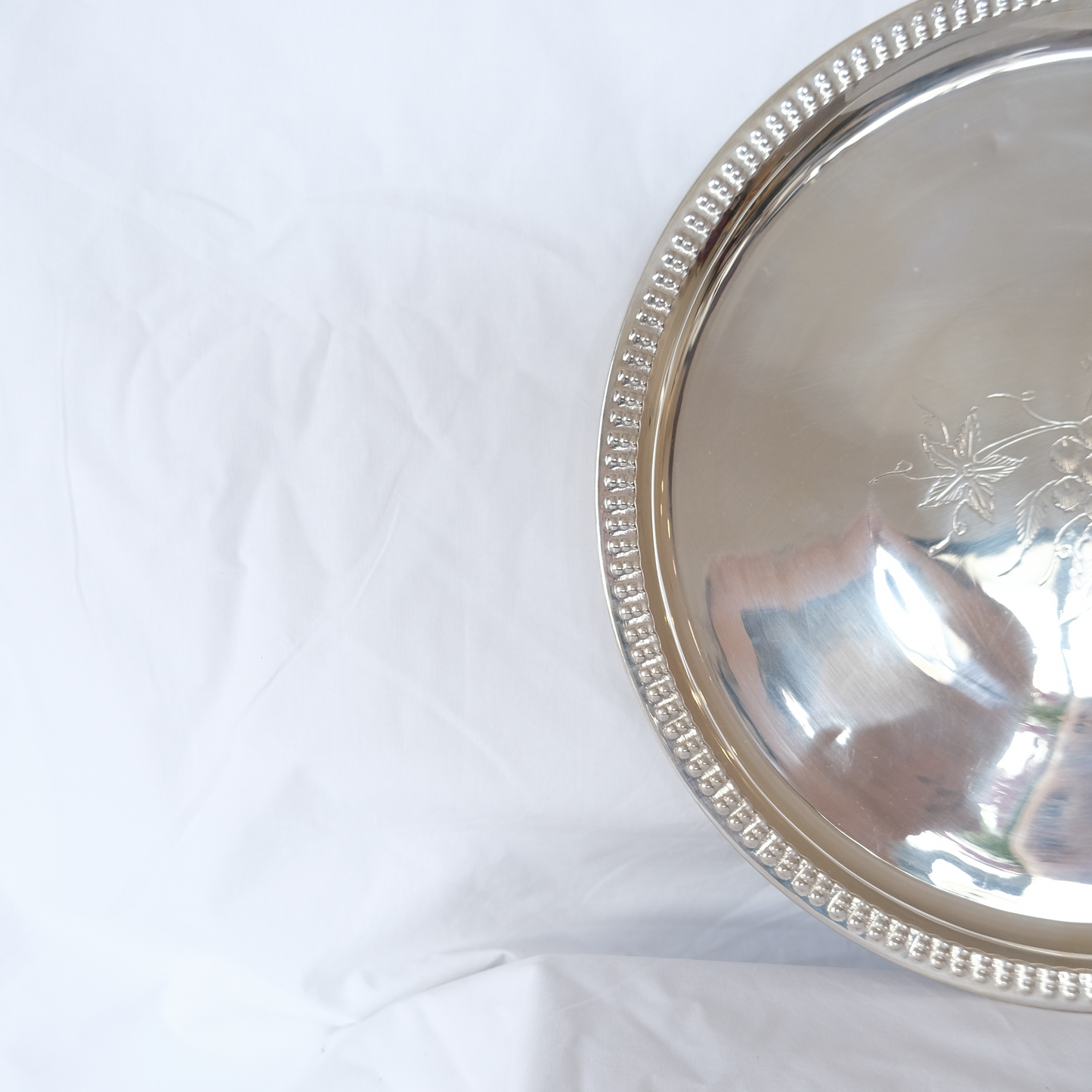 צלחת הגשה עגולה | נחושת מצופה כסף