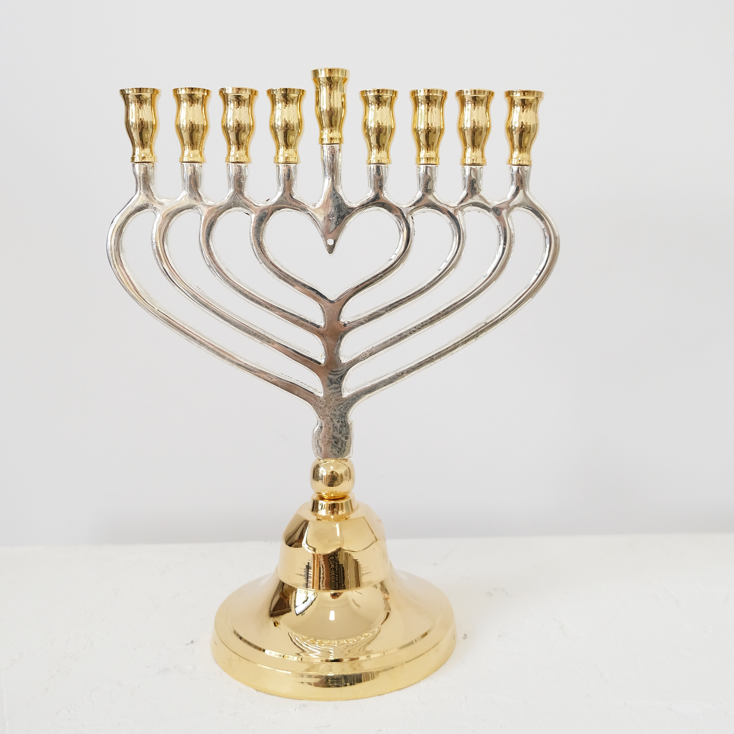 חנוכיה לב | ציפוי כסף וזהב | גודל בינוני