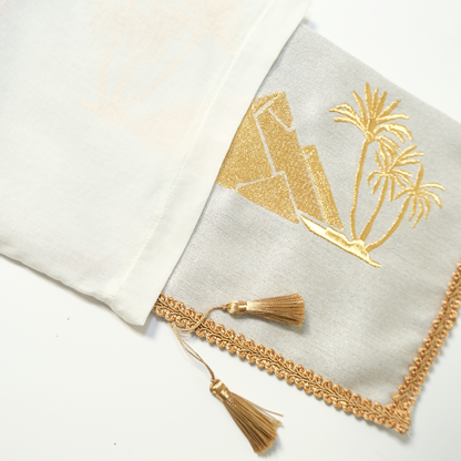 כיסוי מצות לשולחן החג | רקמת פירמידות ודקלים | זהב