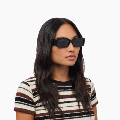 AKILA sunglasses- Verve black