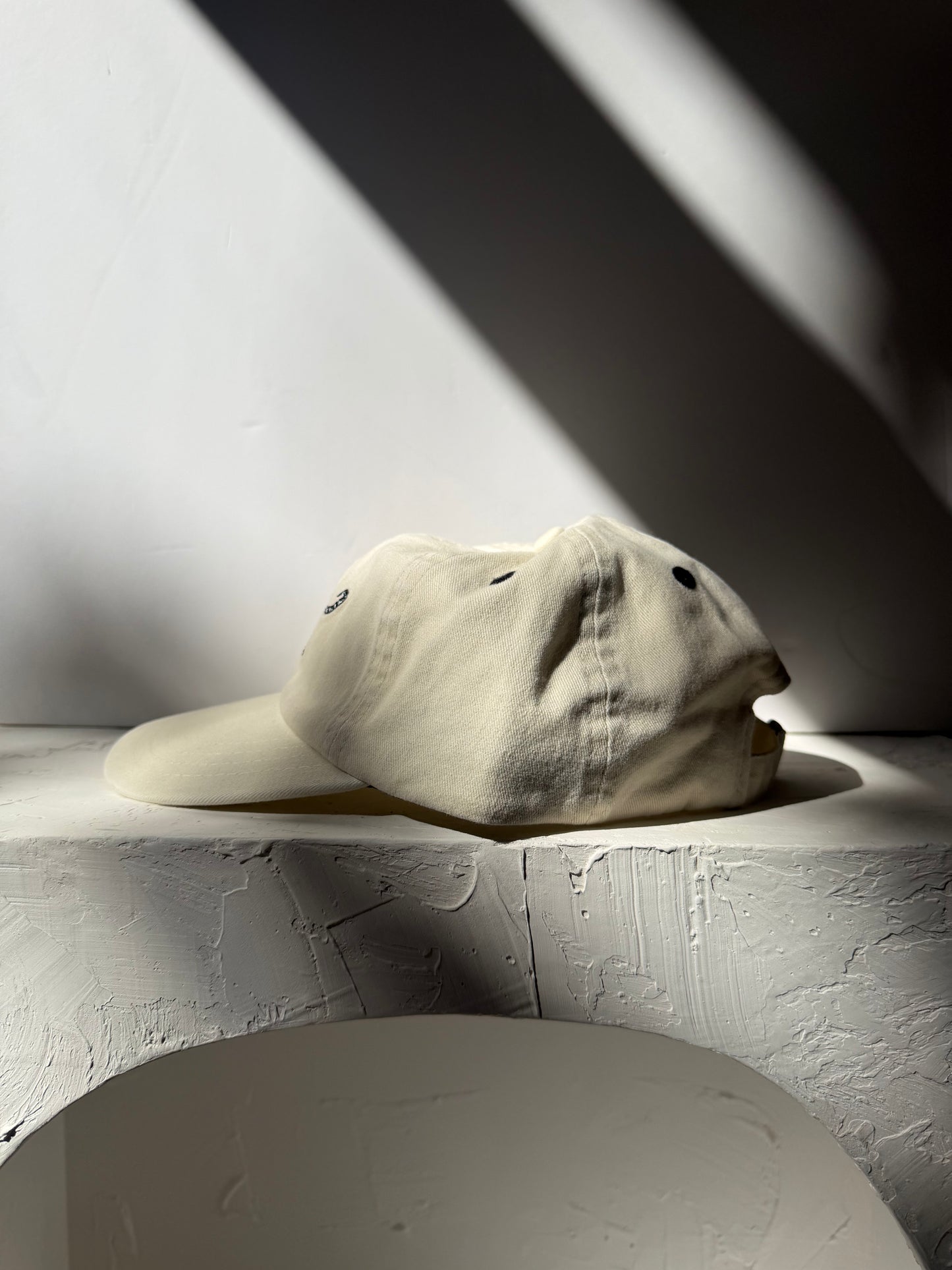 Rose Tiger Cap