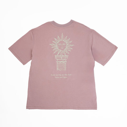 T-shirt in light purple and sun illustration printed on the back